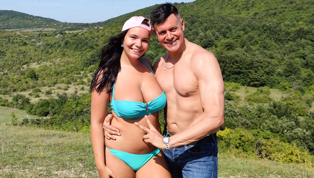 Beautiful big natural boobs girl outdoor sex vedios