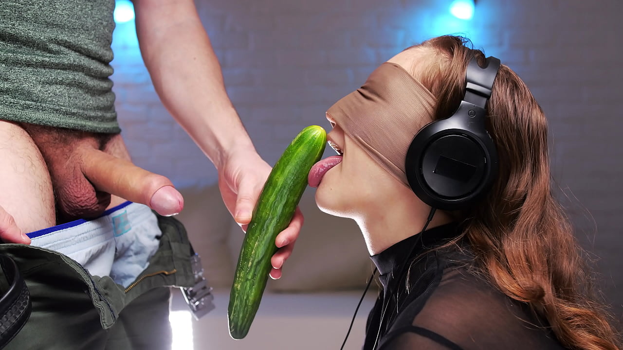 omg…My BEST FRIEND offered to Play the TASTE GAME but Tricked me into feeding me CUM – XSanyAny