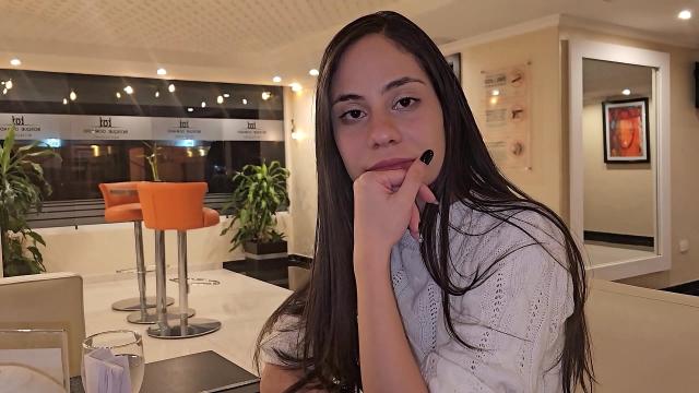 I meet an old friend at a hotel and she invites me to her room. XXX Video HD