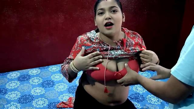 Newlywed Indian Bhabhi’s Honeymoon: Devar’s Big Dick Handjob & Cumshot in Missionary Video