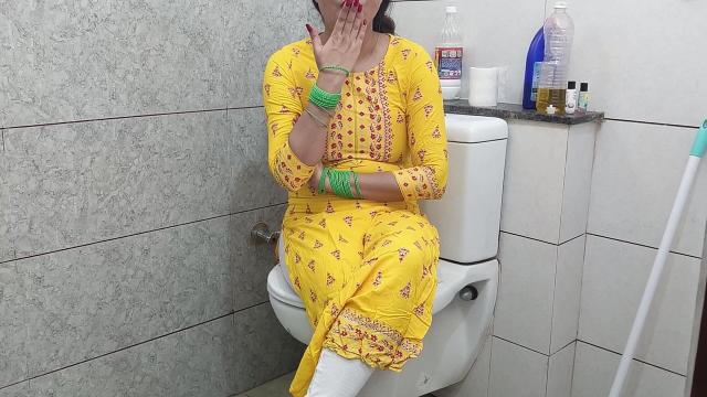 Indian Mom & Son’s Steamy Bathroom Creampie in Doggystyle HD Porno Video