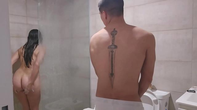 Rough Brunette Stepsister’s Bathroom Deep Throat & Squirt HD Pron Video