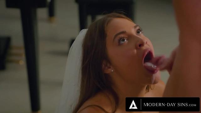 Voyeur’s Delight: Gizelle Blanco’s Public Pussy Eating & Cum in Mouth Pron Video