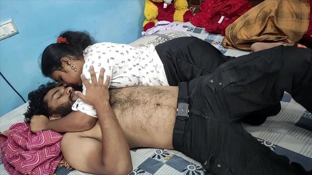 Desi Couple’s Intense Living Room Foreplay: Blowjob, Ass Licking & More HD Pron Video