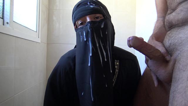 Arab milf gets big cumshots from horny masturbating stepson Pron Video
